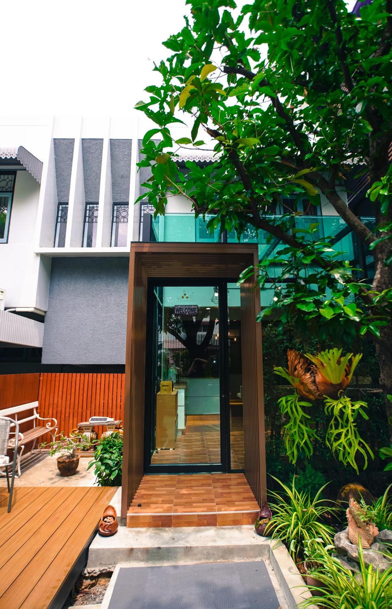 Bed Garden 26 Hostel Bangkok Bagian luar foto